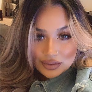 Meet your Posher, Alina